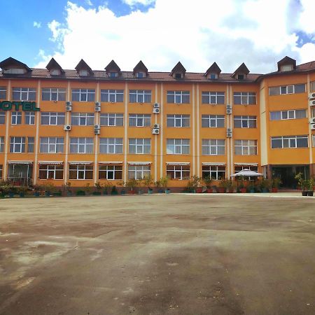 Hotel Dinastia 皮特什蒂 外观 照片