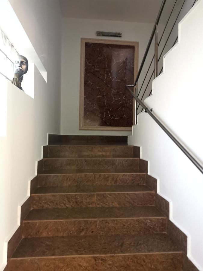 Hotel Dinastia 皮特什蒂 外观 照片